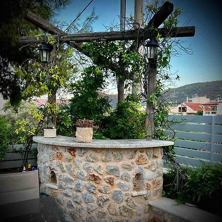 Ένας Ευχάριστος Χώρος Με Πισίνα Villa Porto Rafti Exterior photo