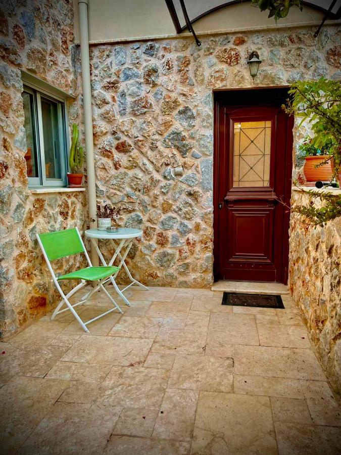 Ένας Ευχάριστος Χώρος Με Πισίνα Villa Porto Rafti Exterior photo